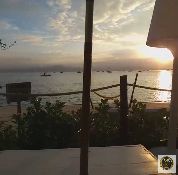 EMP00041 -EXCELENTE SUNSET/PUB À VENDA – PÉ NA AREIA – FLORIANÓPOLIS/SC