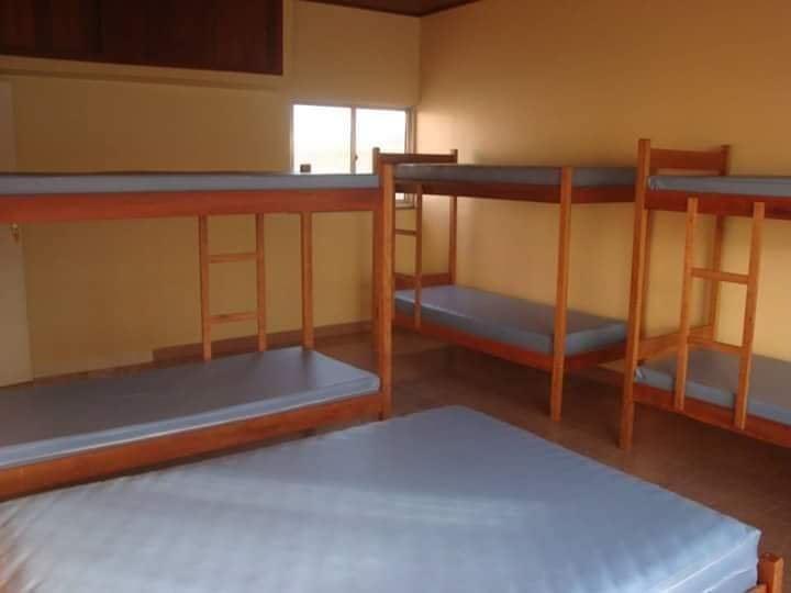 AL00011- Casa temporada em Cabo Frio 50 pessoas