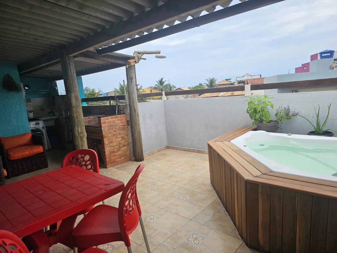 AL00017  - Aluguel casa temporada II -  Cobertura com Jacuzzi e Churrasqueira – A 3 min da Praia das Dunas!