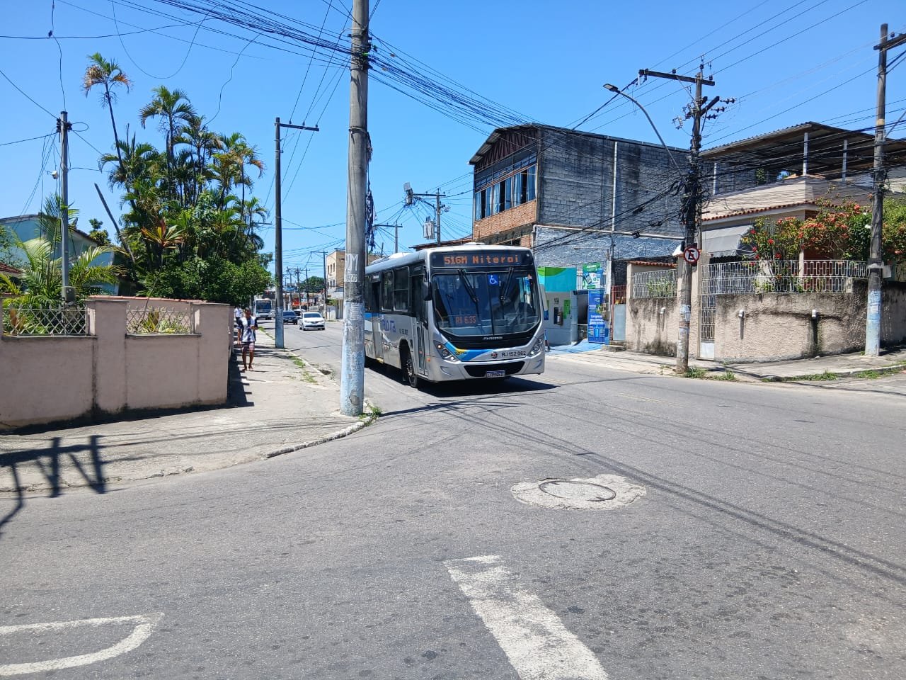 AP0008 -Vende-se Apartamento em São Gonçalo