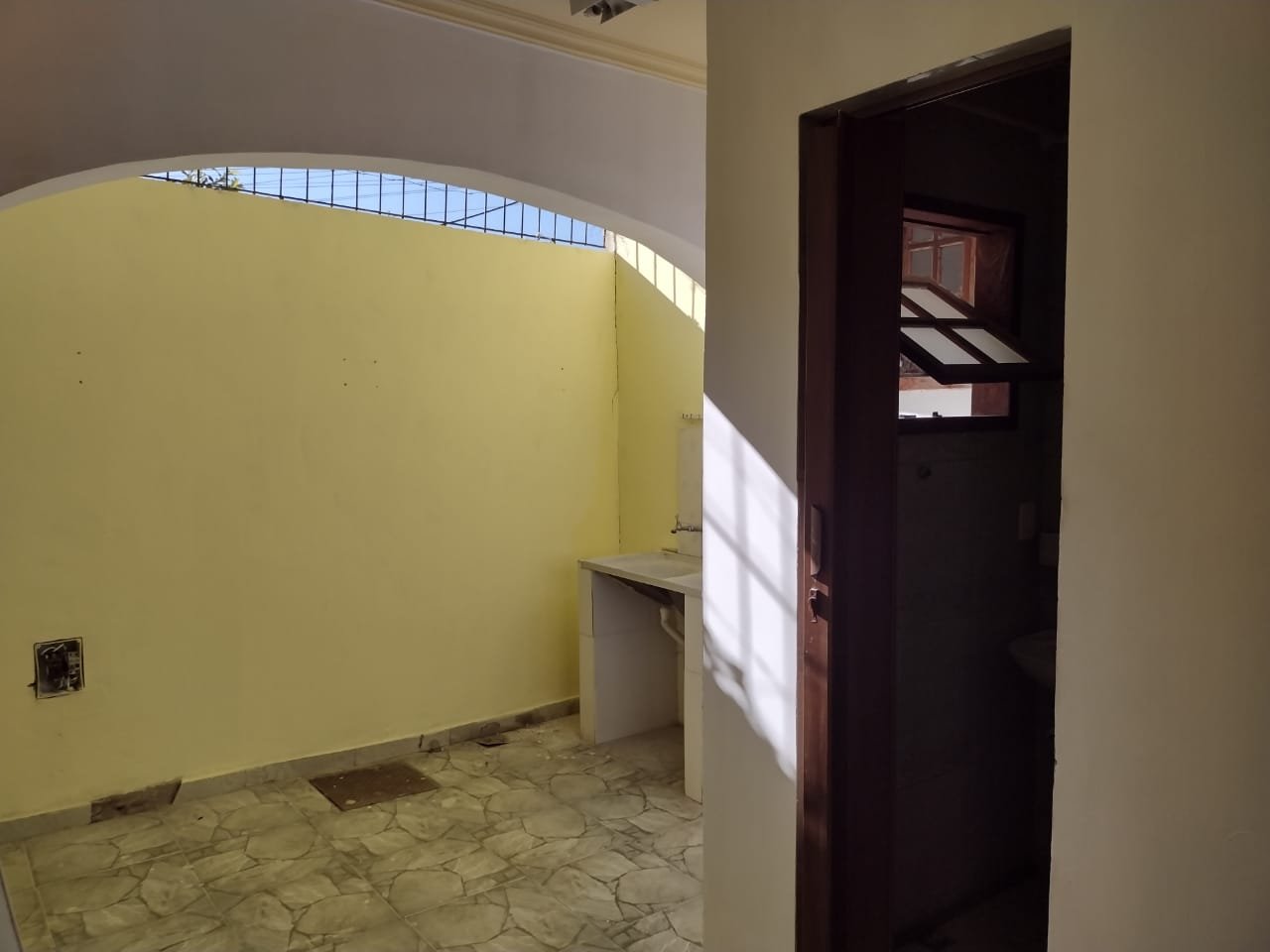 CS00008 - Casa 2 quartos sendo 1 Suíte na Lagoinha - São Gonçalo