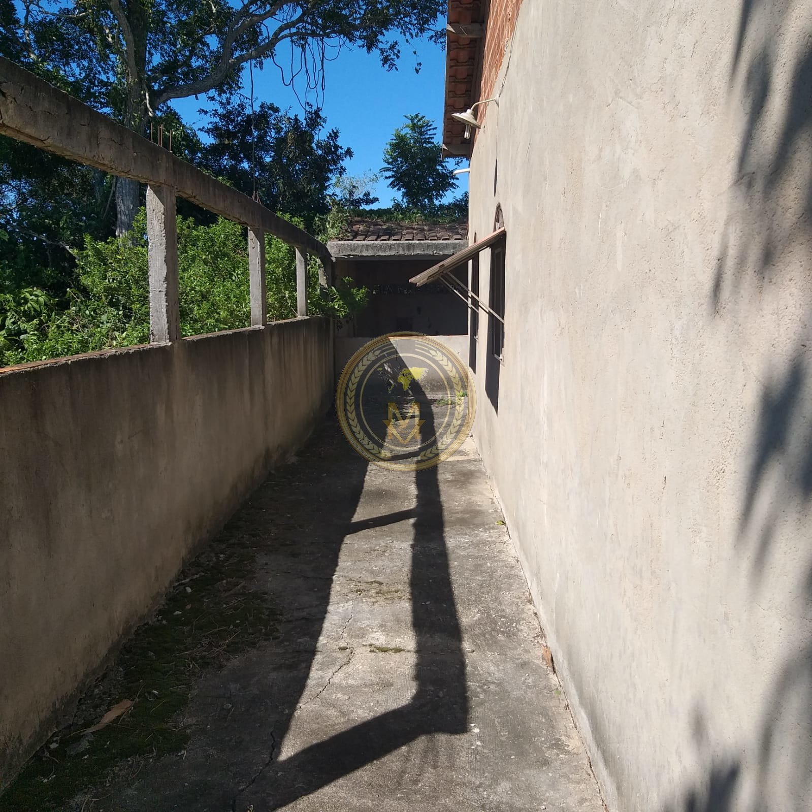 CS00013 -Vendo casa em Cabo Frio Unamar Cond nova Califórnia