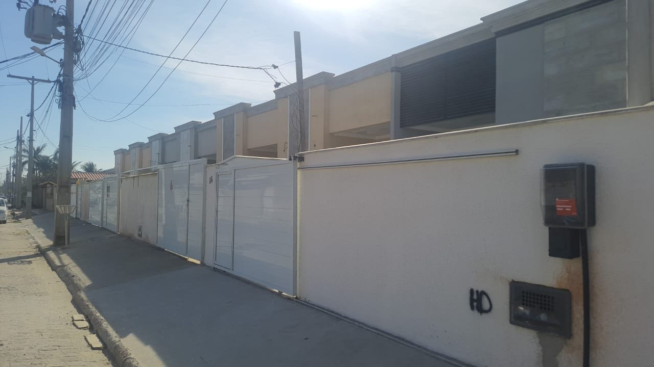 CS00014 - Vende-se kitnet NOVA a 2  minutos da praia de Cabo Frio, Unamar - RJ