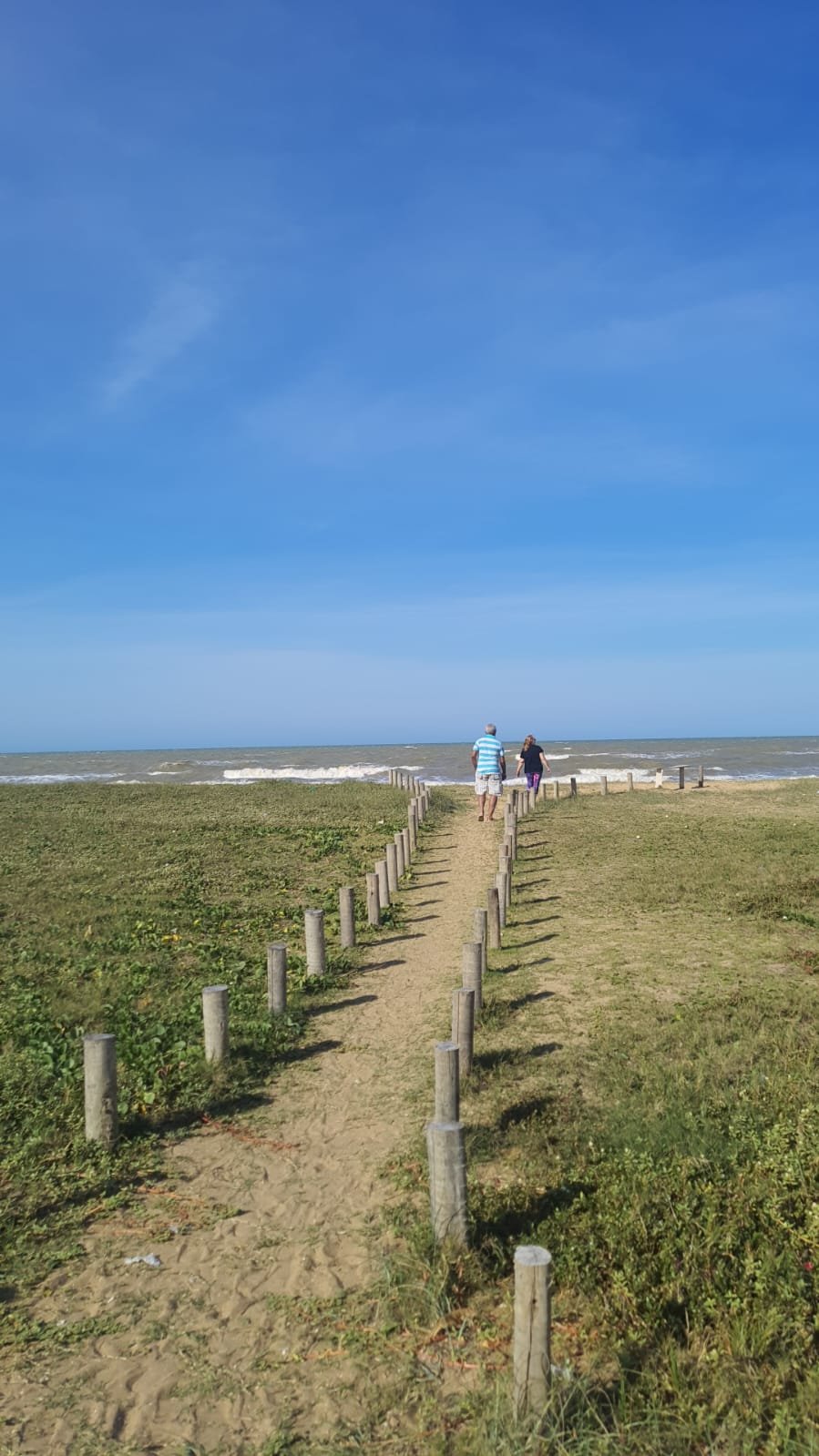 CS00014 - Vende-se kitnet NOVA a 2  minutos da praia de Cabo Frio, Unamar - RJ