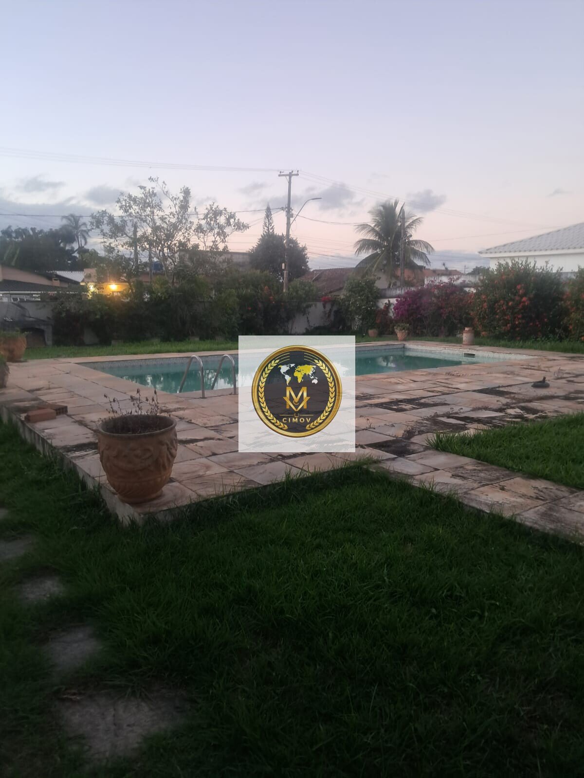 CS00030- Casa Térrea com Amplo Terreno de 1.020m² + Área de Lazer Completa - Excelente Oportunidade