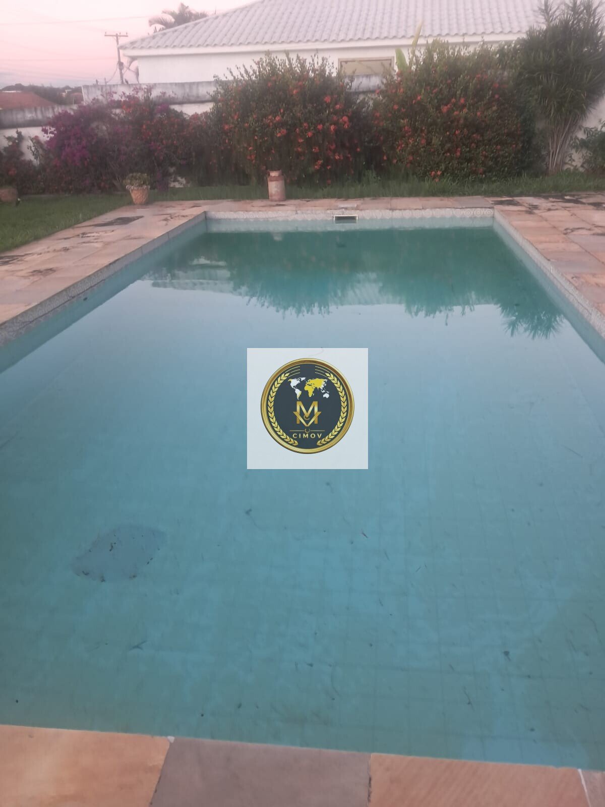 CS00030- Casa Térrea com Amplo Terreno de 1.020m² + Área de Lazer Completa - Excelente Oportunidade