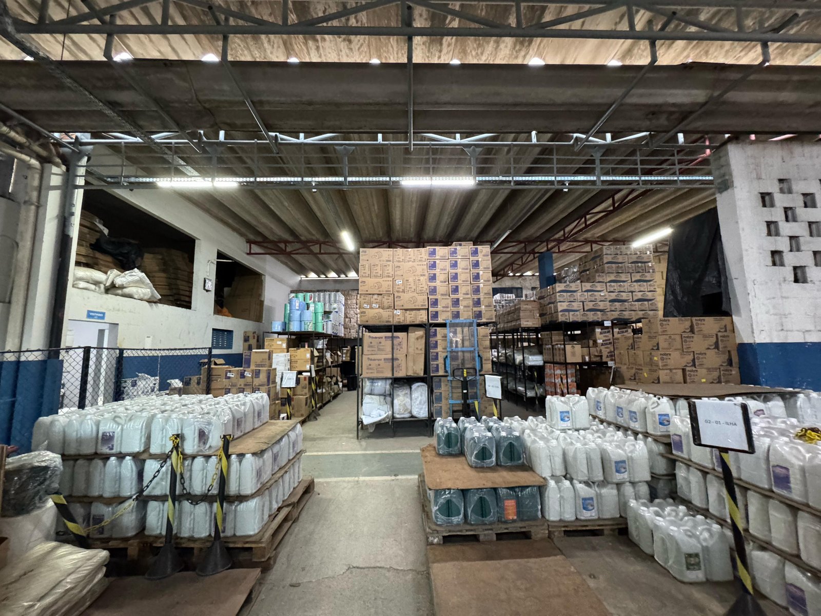 EMP0005 - EMPRESA EM FUNCIONAMENTO COM CONTRATO