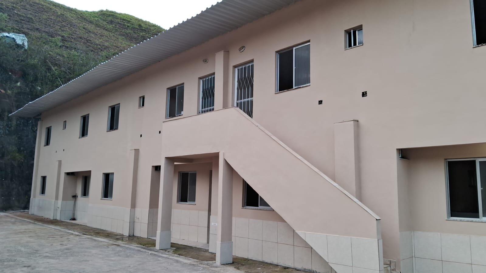 EMP0007- Venda de 6 aptos em São Gonçalo- RJ EMP0007- Venda de 6 aptos em São Gonçalo- RJ